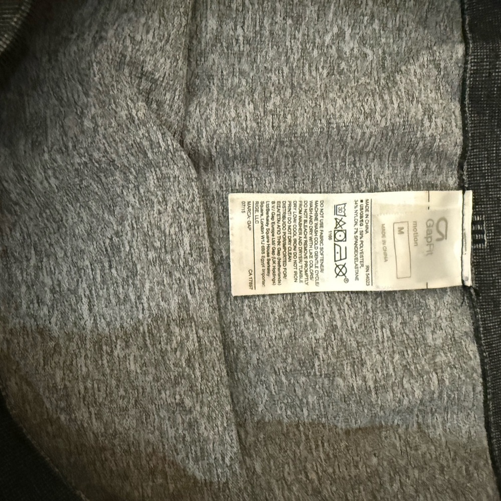 Women’s Gap GAPFit Gray Black Leggings Size Medium Never Worn - Picture 3 of 5